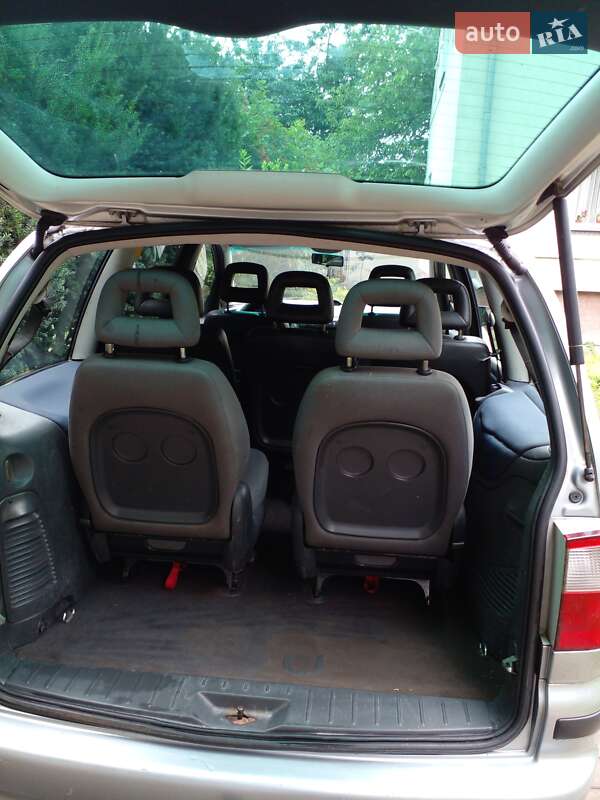 Минивэн Ford Galaxy 2002 в Луцке