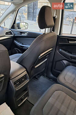 Минивэн Ford Galaxy 2017 в 