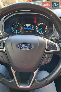 Минивэн Ford Galaxy 2017 в 