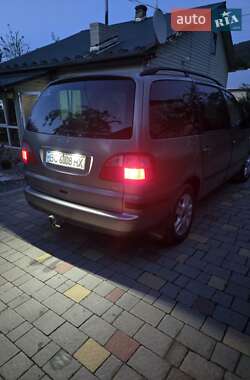 Минивэн Ford Galaxy 2002 в 