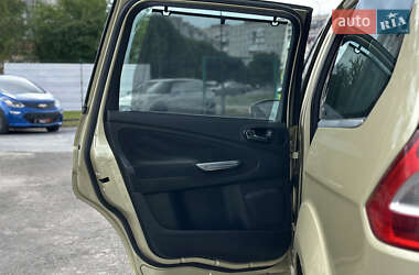 Минивэн Ford Galaxy 2006 в 