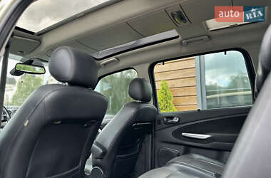Минивэн Ford Galaxy 2006 в 