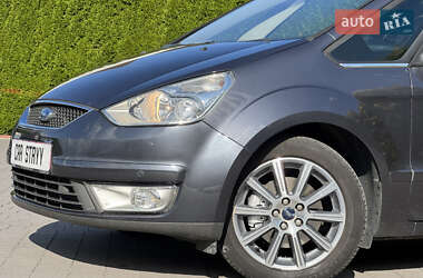Минивэн Ford Galaxy 2010 в 