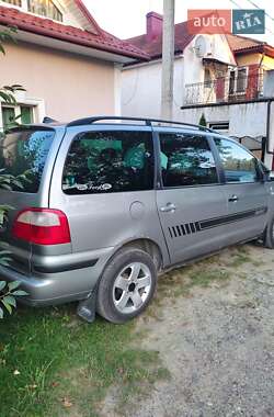 Минивэн Ford Galaxy 2003 в 