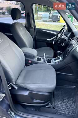 Минивэн Ford Galaxy 2013 в 