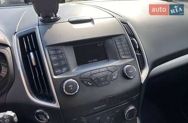 Минивэн Ford Galaxy 2017 в 