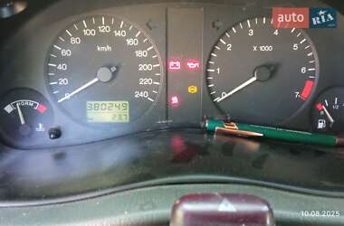 Минивэн Ford Galaxy 1998 в 
