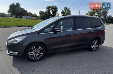 Минивэн Ford Galaxy 2017 в 