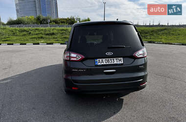 Минивэн Ford Galaxy 2017 в 