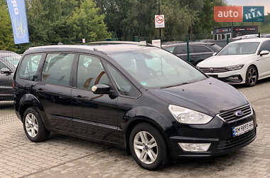 Минивэн Ford Galaxy 2010 в 
