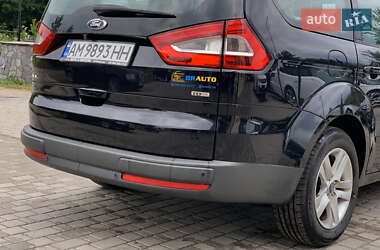 Минивэн Ford Galaxy 2010 в 