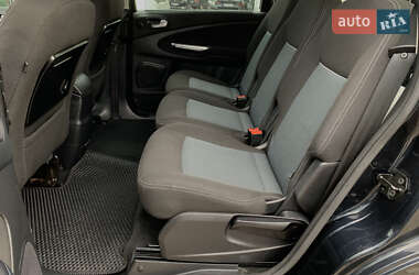 Минивэн Ford Galaxy 2010 в 