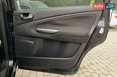 Минивэн Ford Galaxy 2010 в 