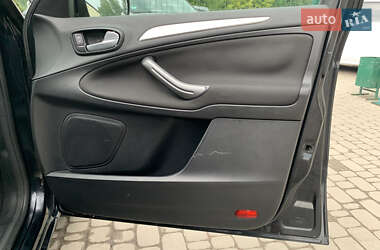 Минивэн Ford Galaxy 2010 в 