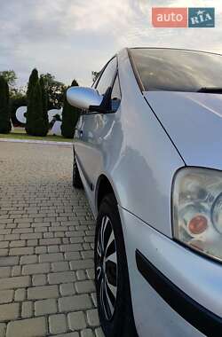 Минивэн Ford Galaxy 2002 в 