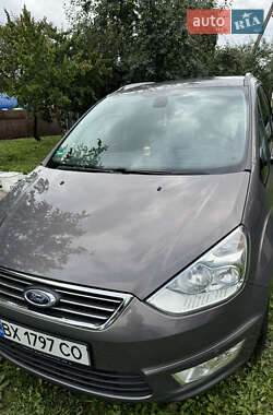 Минивэн Ford Galaxy 2011 в 