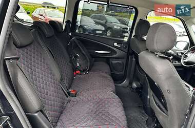 Минивэн Ford Galaxy 2010 в 