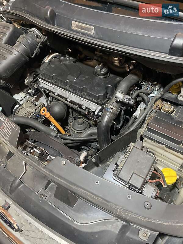 Минивэн Ford Galaxy 2006 в Перемышлянах