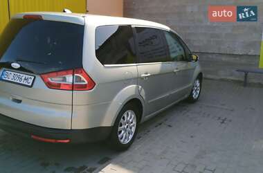 Минивэн Ford Galaxy 2008 в 