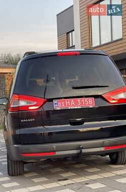 Минивэн Ford Galaxy 2014 в 