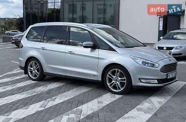 Минивэн Ford Galaxy 2019 в 