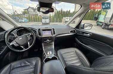 Минивэн Ford Galaxy 2019 в 