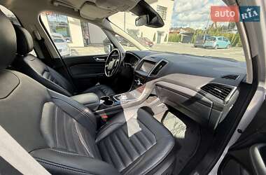 Минивэн Ford Galaxy 2019 в 