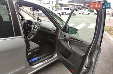 Минивэн Ford Galaxy 2009 в 