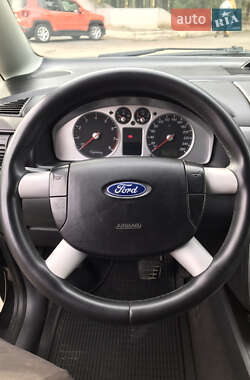 Минивэн Ford Galaxy 2004 в 