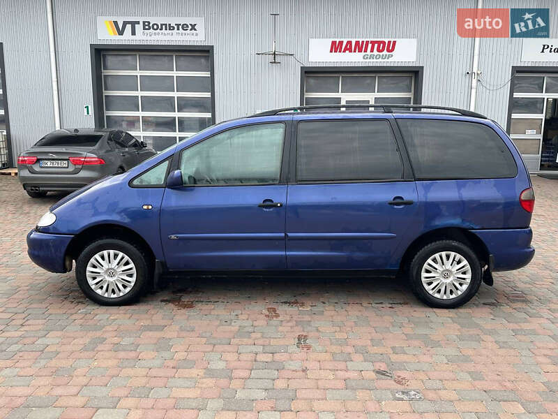 Мінівен Ford Galaxy 2000 в Сарнах