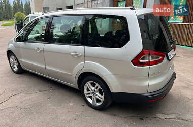 Минивэн Ford Galaxy 2013 в 