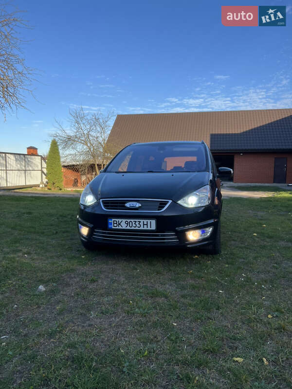 Мінівен Ford Galaxy 2010 в Сарнах