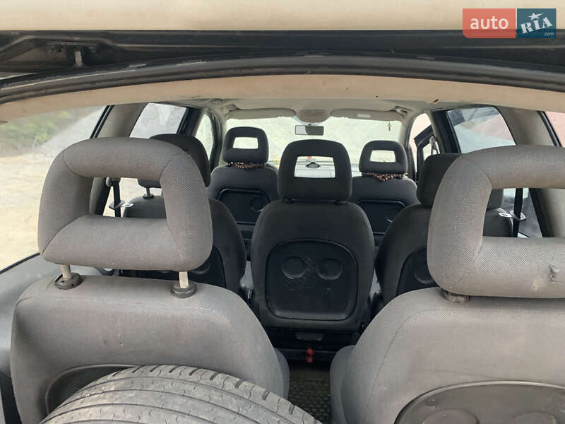 Мінівен Ford Galaxy 2002 в Рахові