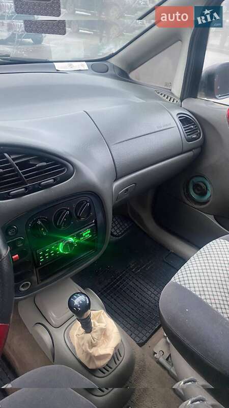 Минивэн Ford Galaxy 2000 в Золочеве