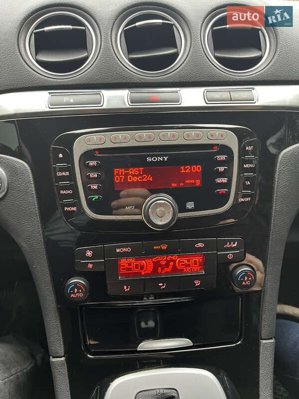 Мінівен Ford Galaxy 2013 в Чернівцях