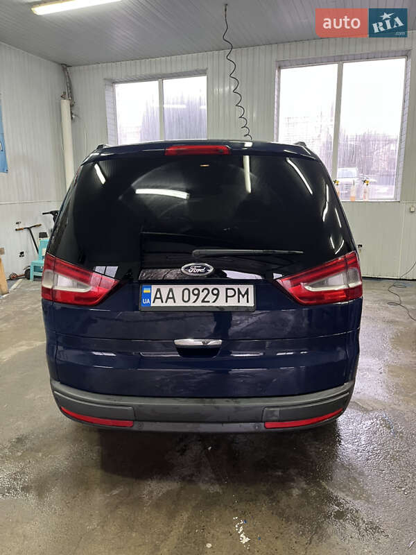 Мінівен Ford Galaxy 2013 в Чернівцях
