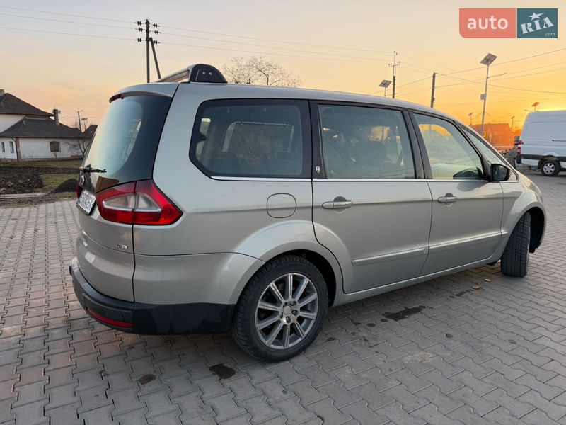 Минивэн Ford Galaxy 2008 в Черновцах