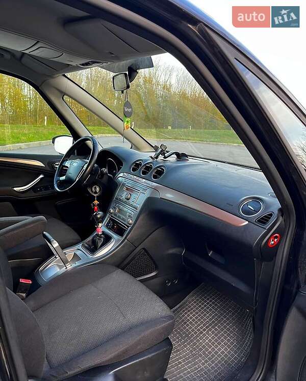 Минивэн Ford Galaxy 2006 в Дунаевцах