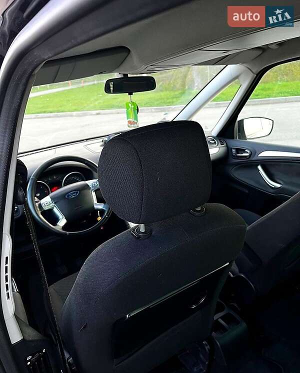 Минивэн Ford Galaxy 2006 в Дунаевцах