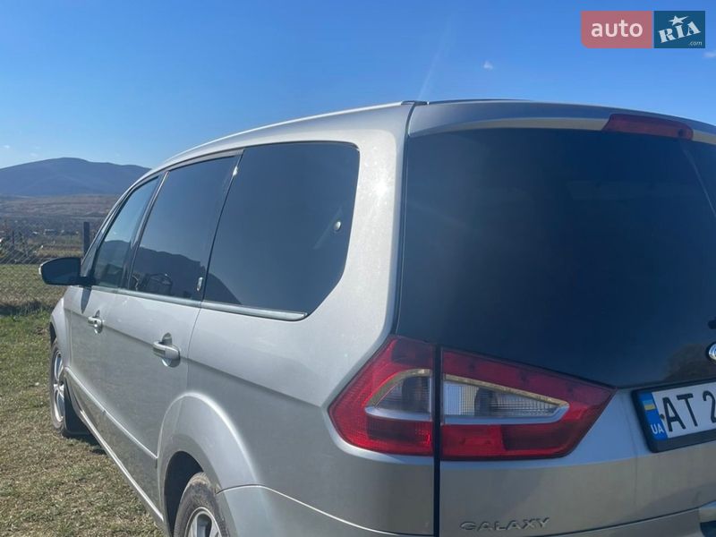 Минивэн Ford Galaxy 2007 в Выгоде