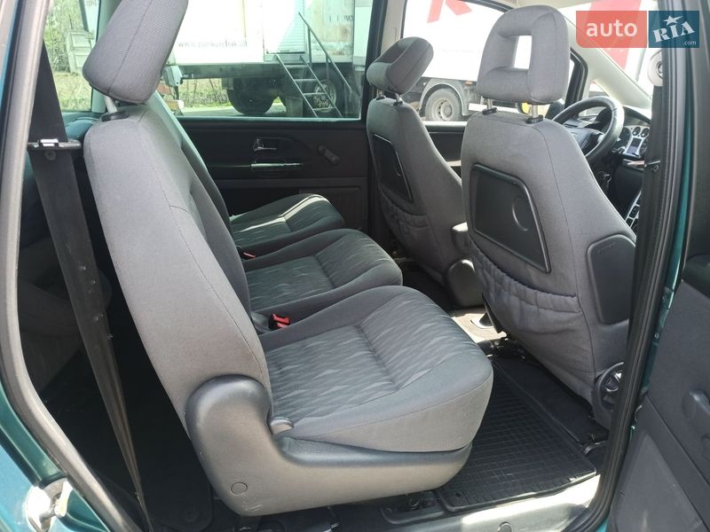 Минивэн Ford Galaxy 2001 в Стрые