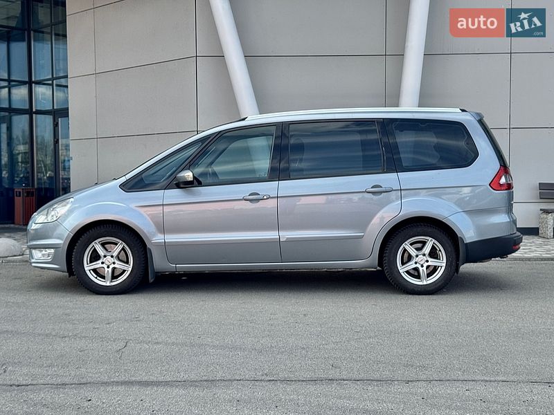 Мінівен Ford Galaxy 2011 в Києві