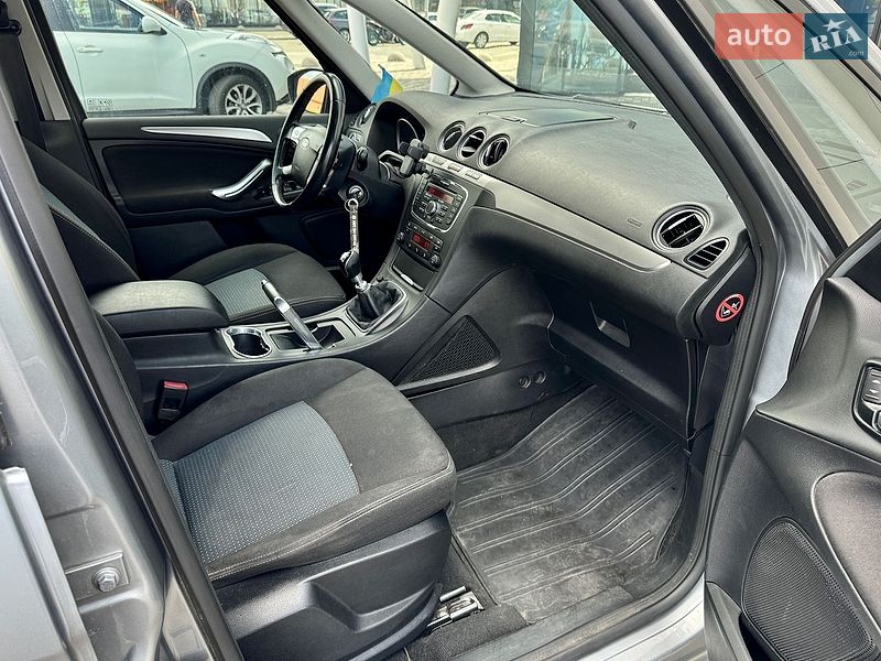 Мінівен Ford Galaxy 2011 в Києві