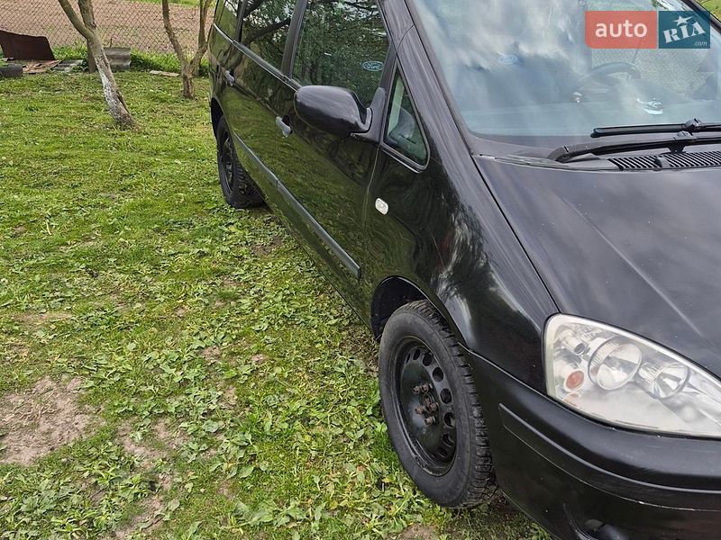 Минивэн Ford Galaxy 2002 в Самборе