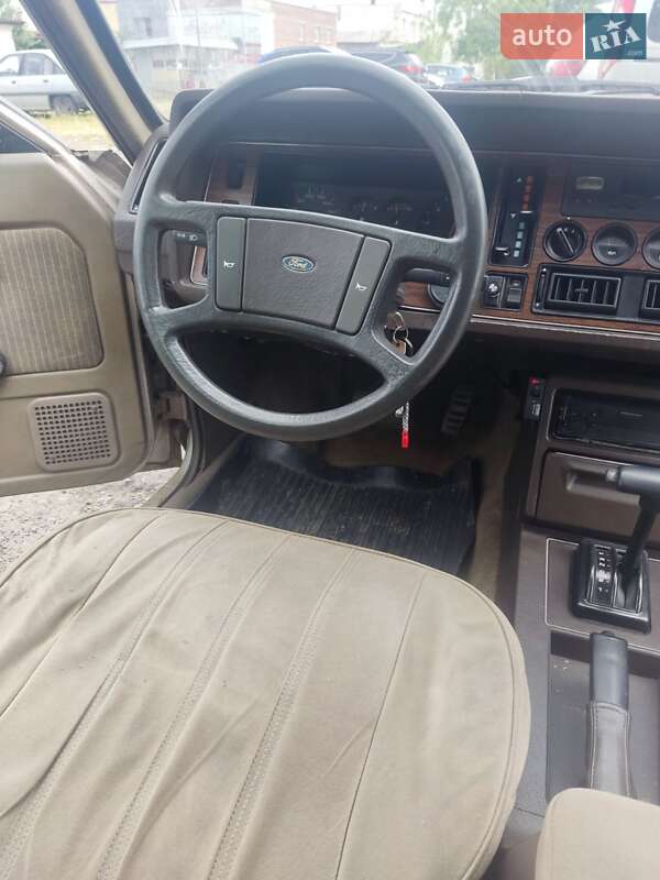 Седан Ford Granada 1984 в Львове