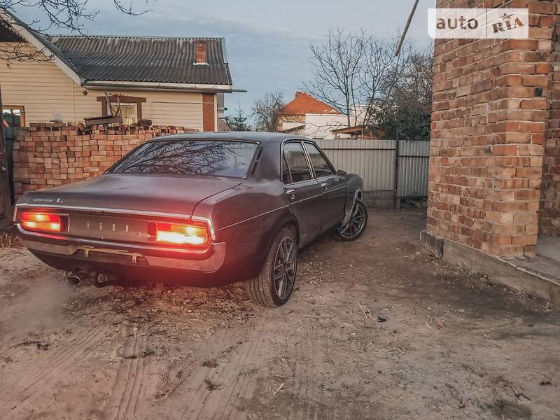 Седан Ford Granada 1976 в Коломые