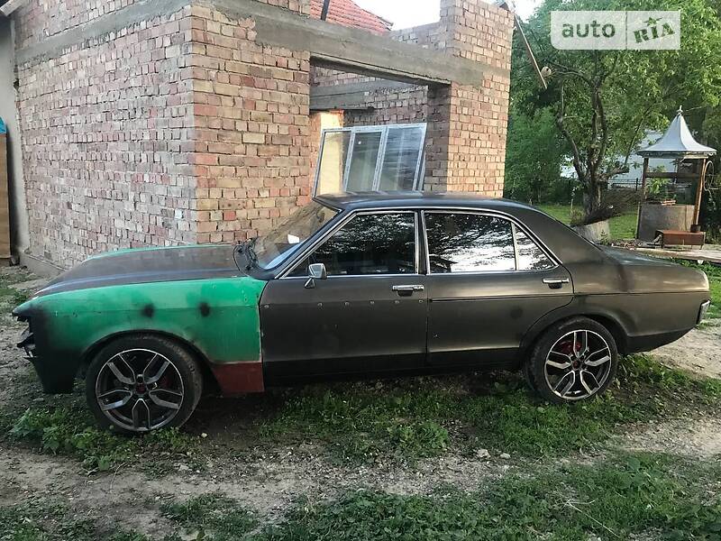 Седан Ford Granada 1976 в Коломые