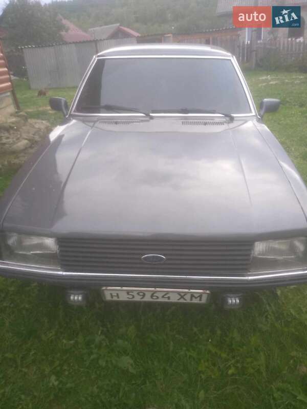 Седан Ford Granada 1979 в Надворной