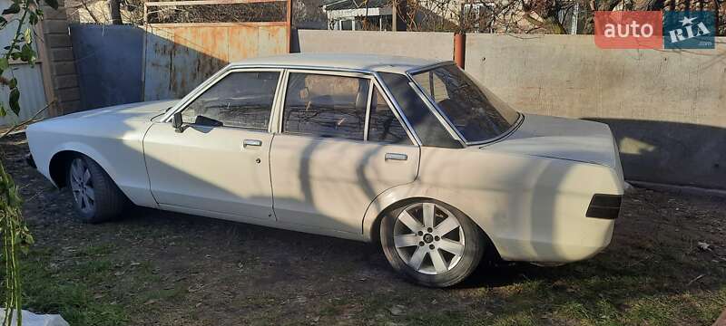 Седан Ford Granada 1982 в Боровой
