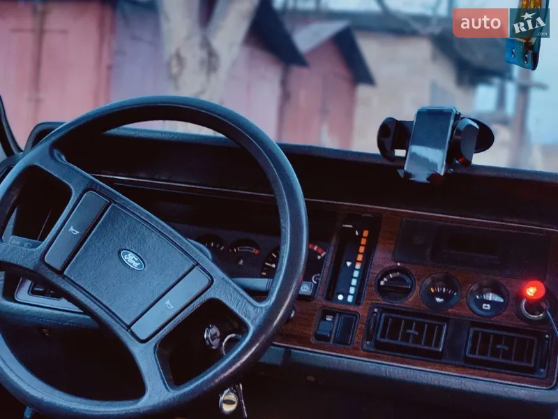 Ford Granada